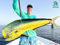 Фуджейра: морская рыбалка по махи после паузы, поппер и живец