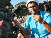 Ловля в Фалираках: грузило у крючка, хлеб и бортовые