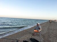 Ейск и берег Должанки: морская рыбалка-разведка и магазин