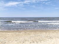 Азов летом, медузы и переезды по берегам