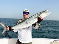 Крупный кингфиш и акула на пилькер в Дубае, живцы спасли выезд