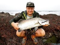 Лодочная морская рыбалка у островов, троллинг и качка