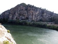 Риба-Роха: фотокадры с водохранилища и ниже по Эбро