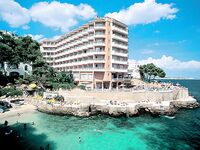 Майорка, берег у отеля и вечерние забросы спиннингом