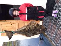 Палтус для дочки в Норвегии и короткий семейный момент