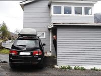 Сенья, Gryllefjord в Норвегии: шторм, пирс, ящики трески и сорванный палтус