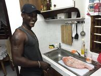 Сейшелы май: берег, лобстеры и гриль