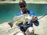 Кипр: прозрачная вода, воблер и нормальный рабочий басс