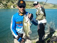 Кипр: прозрачная вода, воблер и нормальный рабочий басс