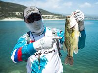 Кипр: чистая вода, воблер и спокойный день по бассу