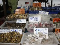 Патонг: рапан, мидия и вечерняя попытка по кальмару