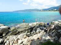 Чалонг: каракатица с камней и меконг на платнике