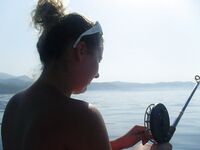 Первое знакомство с морской снастью в Лазаревском свелось к ставриде, пеламиде и ливню на последнем выходе