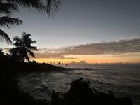 Два разогнутых крючка с берега и ночные барракуды в десяти метрах от лодки