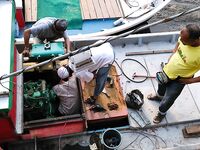 Каронское озеро с каменными кораблями оставило мне сомов и вопросы по тилапии