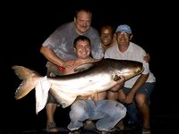 IT Monstr под Канчанабури дал мне баррамунди и двух редтейлов на воблер