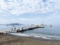 У Club Tuana в Фетхие первый пантон держит кефаль и леврека а второй показывает баракуду на пяти метрах