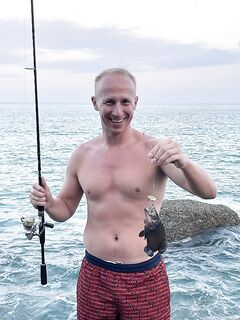 Пхукет, Карон: утро на южных камнях