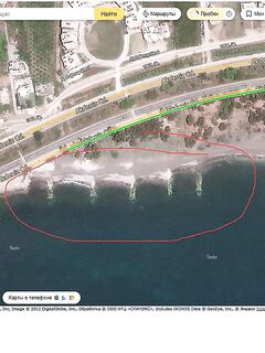 Анталия песчаный пляж и редкие камни: нашёл старые волнорезы