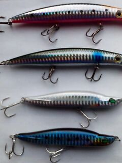 Алания ведёрко железа 18 г: пара моделек на отдачу, остальное в бой