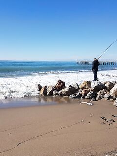 Анталийское побережье перед ужином к свалу - солнце, слабый ветер, рыба