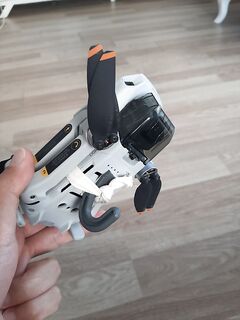 Аланья: самодельный сброс оснастки с дрона, крючок, скотч и лента