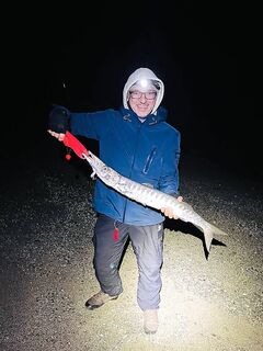 Анталия, береговой спиннинг: бара 80+ см, радость и спор о съедобности крупняка