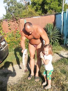 Абхазия — три недели: днем карась и ставридка, воды теплее, горбыля стало меньше