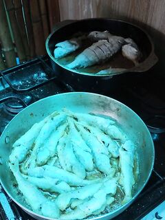 Сегодня нажарили улов: получилось очень вкусно