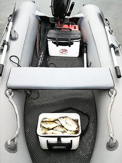 Свал 4→7 м: отборный карась на маракуйю, сход горбыля у лодки — крючок не выдержал