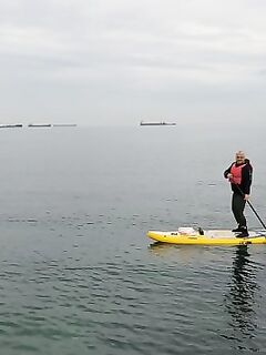 Кабардинка на САП: ищу чулару и кефаль, вода 5–6 м прозрачности — рыба пока настороже