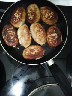 Чистить ли ставриду: жарка и котлеты — как поступить с чешуёй и внутренностями?