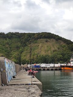 Порт Туапсе — чуларка на манку, я ловил мелкого ласкиря на маракью, штиль за стенкой