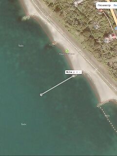 Камни, волнорезы и речка: побережье создано под воблеры с паузами