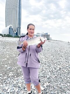 Батуми — трофей на форелевую блесну с червём Berkley: вес 1.600, побережье