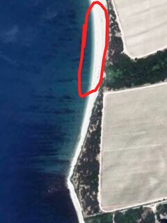 Метка на снимке: уточнение точки ловли у волнореза для следующего выхода