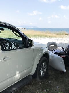 Ласковое море и короткая пометка об условиях: без деталей по снастям и времени