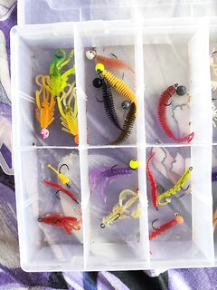 Сомнения у воды: осмотр коробки и вопрос — стоит ли доставать спиннинг?