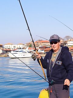 Несебър без калкана, зато паламида-цыганка в японском порту