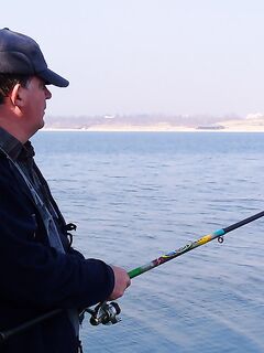 Цветение планктона, море бурое — ушёл на реку за костуром