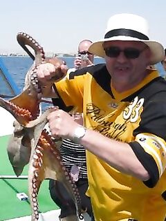 Кипр, охота на осьминога: мотовило, груз-конус 150 г и белые ленточки