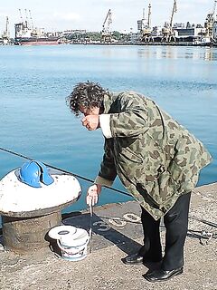 Утренняя разведка в порту: мелкая ставритка на самодур, пирс бодрит как зарядка