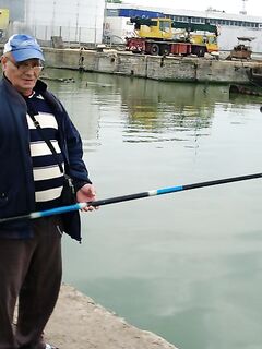 Самодур на 15 крючков: по 4–5 рыб за заброс, но спина просит пауз и смены темпа