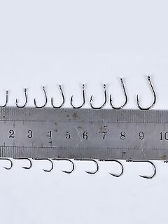 Крючки тупые и ржавые — в мусор; бюджетные варианты оптом дешевле для активной ловли