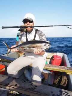 Занзибар — морская рыбалка на жёлтопёрого: 6-часовые вылазки и три тунца