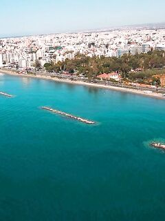 Лимасол и вопрос точки: где тут ловить с берега, если рельеф ровный и доступ шумный