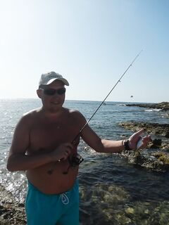 Кипрская мелочёвка на мормышку — фото серийных поклёвок и рабочая резина