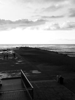 Барселона 2013: пирсы Барселонеты, сарган до 60 см и лайфхак с наживкой