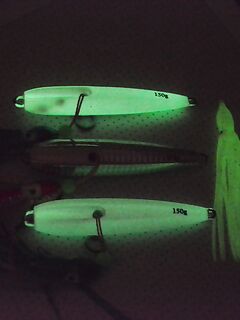 Светящиеся осьминоги и 150 г: ночной план, один комплект на двоих