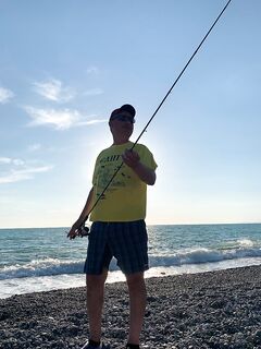 Шторм близко: барабулька и ставридка в прибое, две тяжёлые поклёвки на выбросе